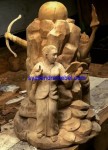Patung Kayu Wanita Monumen Jepara